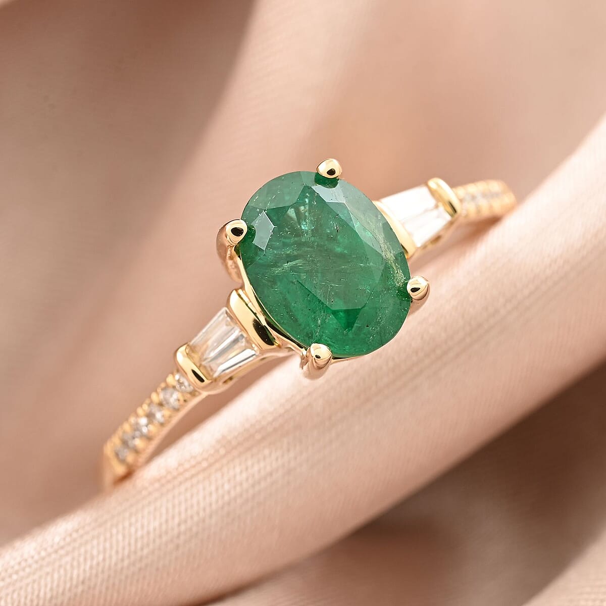 Certified & Appraised Iliana 18K Yellow Gold AAA Kagem Zambian Emerald and G-H SI Diamond Ring (Size 9.5) 1.35 ctw image number 1