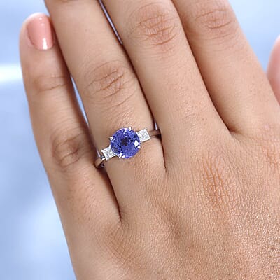 Luxoro 14K White Gold Premium Tanzanite and G-H I3 Diamond Ring (Size 7.0) 2.50 ctw