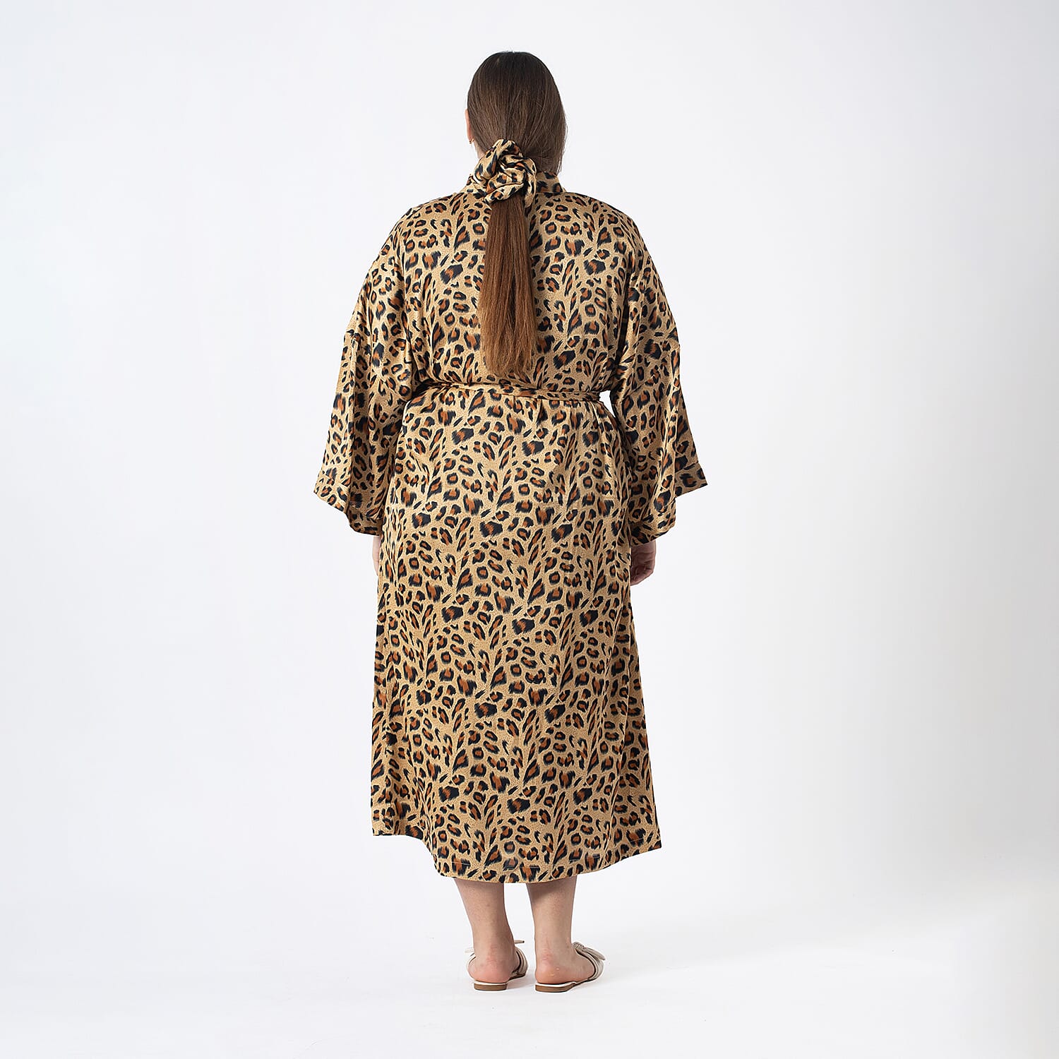 Tamsy Tan Cheetah Robe with Scrunchie - One Size Fits Most