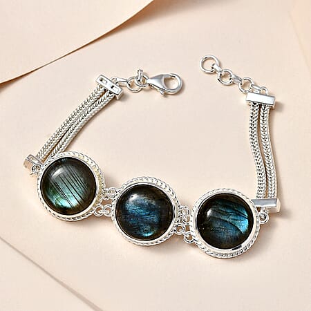 Malagasy Labradorite - Product card gallery slide 2 (10177211072825)