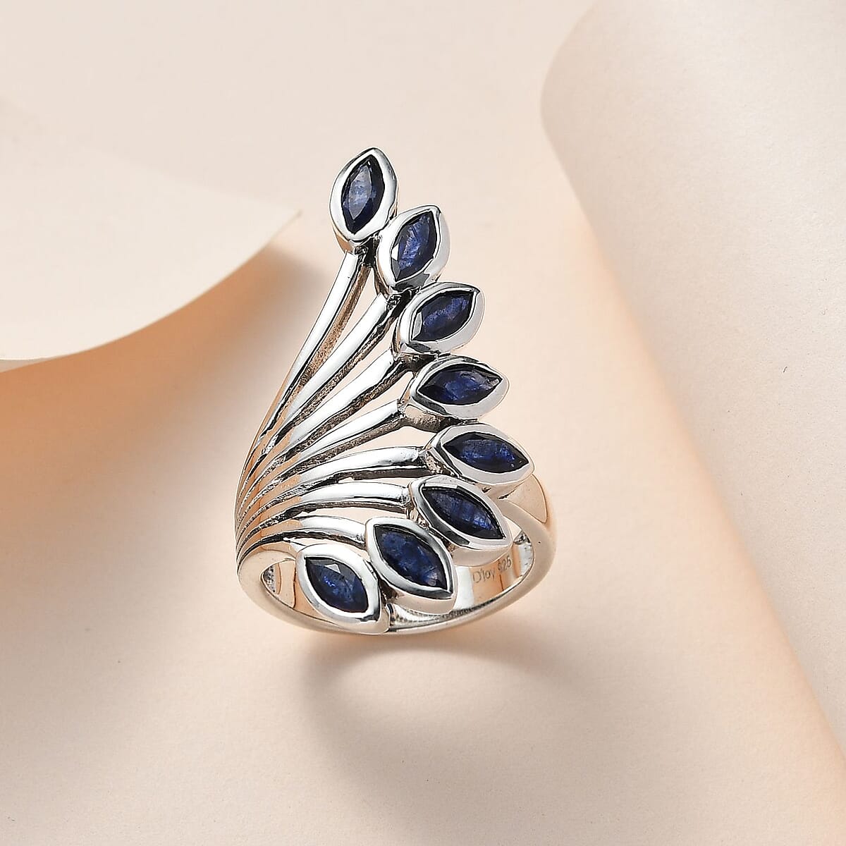 Artisan Crafted Masoala Sapphire (FF) Ring in Sterling Silver (Size 10.0) 2.90 ctw image number 1