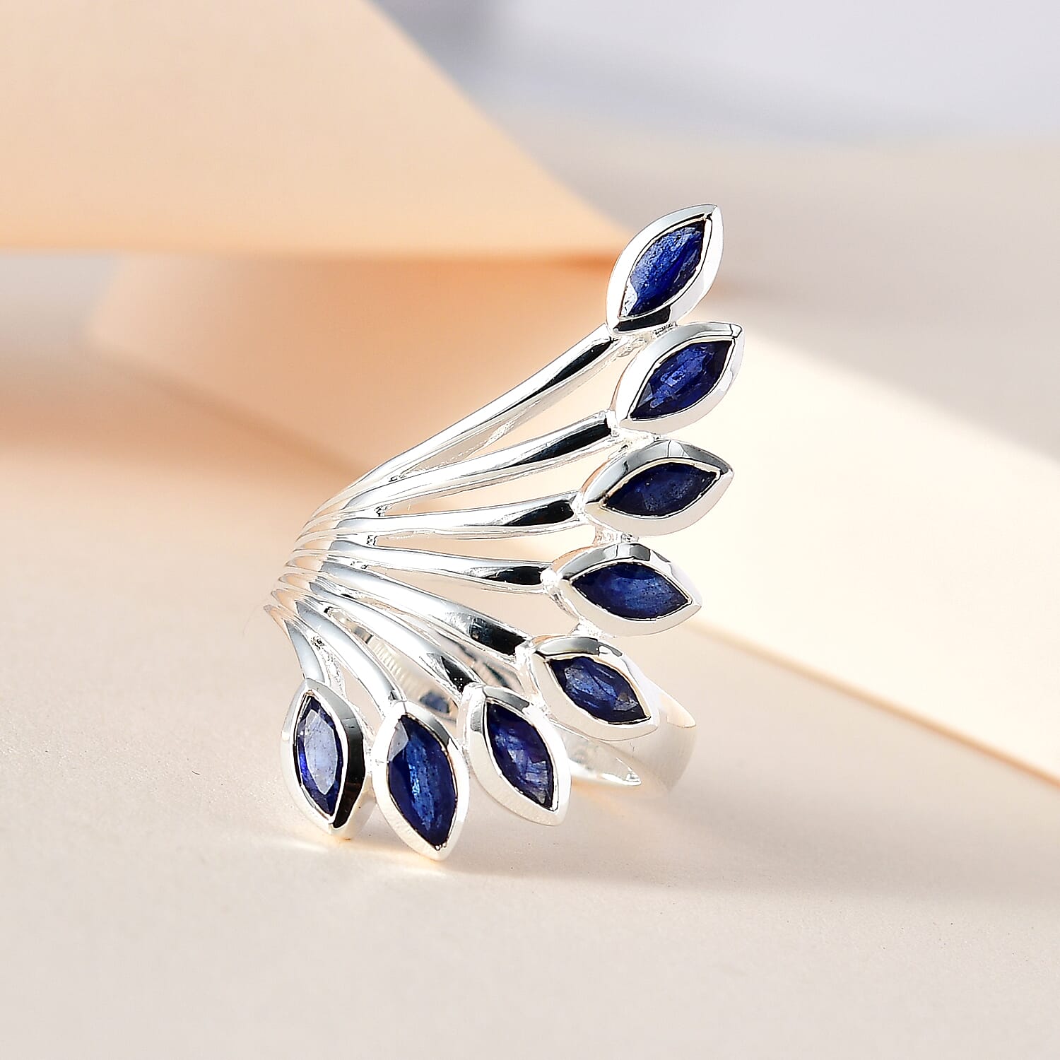 Artisan Crafted Masoala Sapphire (FF) Ring in Sterling Silver (Size 9.0) 2.90 ctw