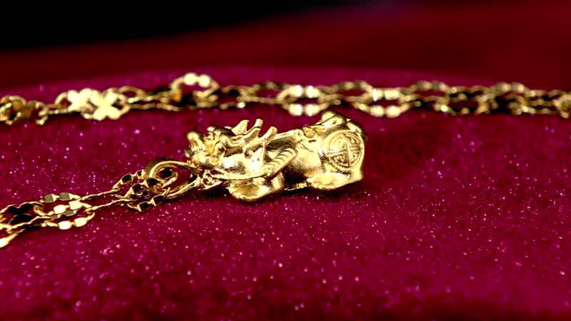Pixiu Pendant without Chain in 24K Yellow Gold 0.20 Grams