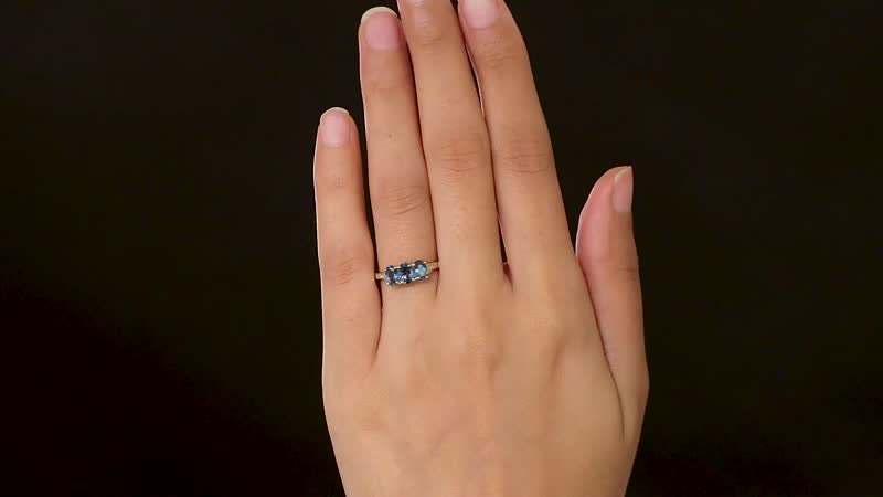 Doorbuster Luxoro 14K Yellow Gold AAA Santa Maria Aquamarine and G-H I2 Diamond 3 Stone Ring (Size 10.0) 1.25 ctw
