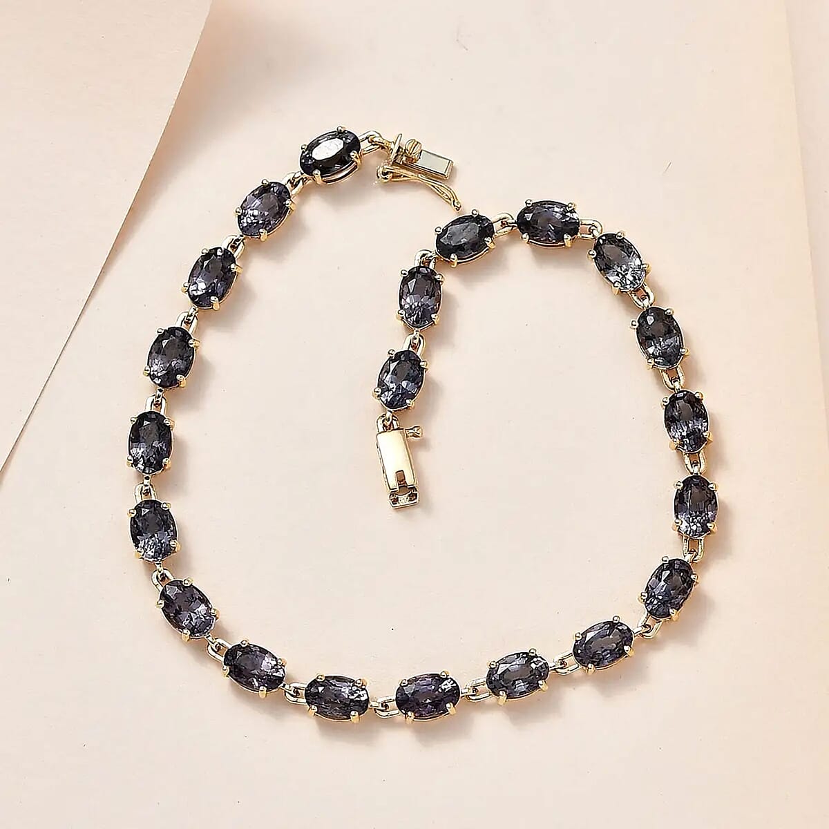 Luxoro AAA Collector Edition Platinum Spinel 12.75ctw Link Bracelet in 14K Yellow Gold (8.00 In) image number 1