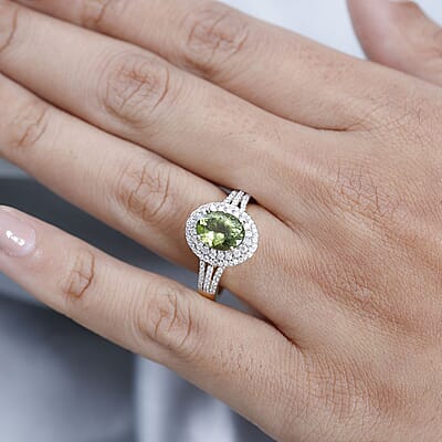 Luxoro Premium Natural Calabar Green Tourmaline and Moissanite 2.70 ctw Ring in 10K Yellow Gold (Size 7.0)
