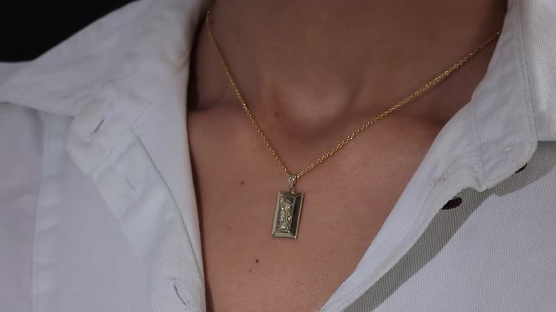 Luxoro 10K Yellow Gold Statue of Liberty Bar Pendant 1.65 Grams