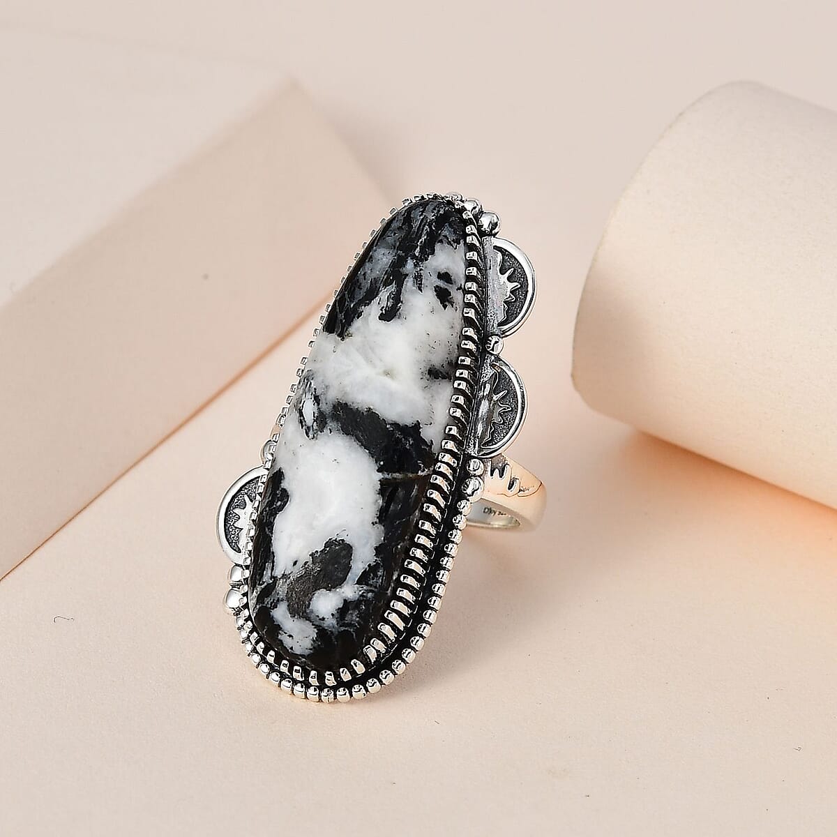 Artisan Crafted White Buffalo Elongated Ring in Sterling Silver (Size 10.0) 24.50 ctw image number 1