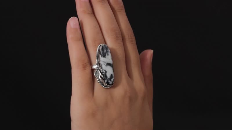 Artisan Crafted White Buffalo Elongated Ring in Sterling Silver (Size 10.0) 24.50 ctw