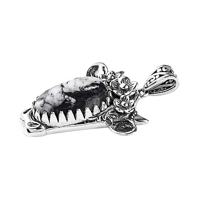 Artisan Crafted White Buffalo Bull Head Pendant in Sterling Silver 8.75 ctw