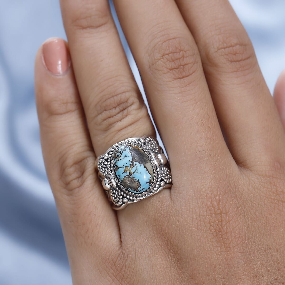 Artisan Crafted Royston Turquoise Ring in Sterling Silver (Size 10.0) 6.00 ctw image number 2