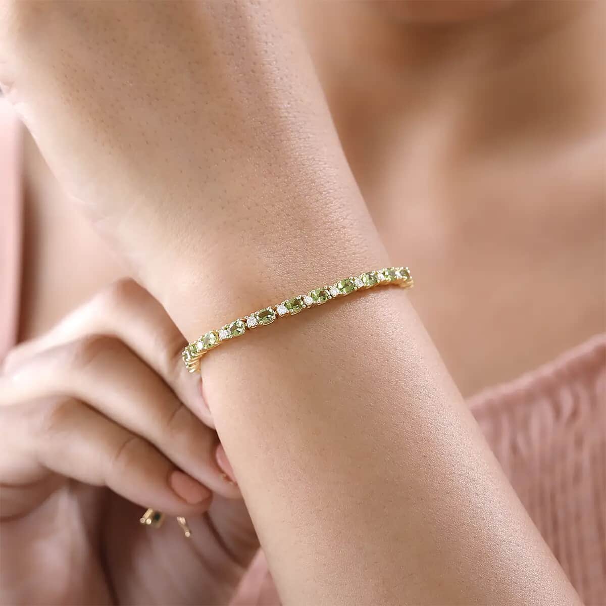Premium Natural Calabar Green Tourmaline and Moissanite Tennis Bracelet in Vermeil YG Over Sterling Silver (7.25 In) 5.70 ctw image number 7