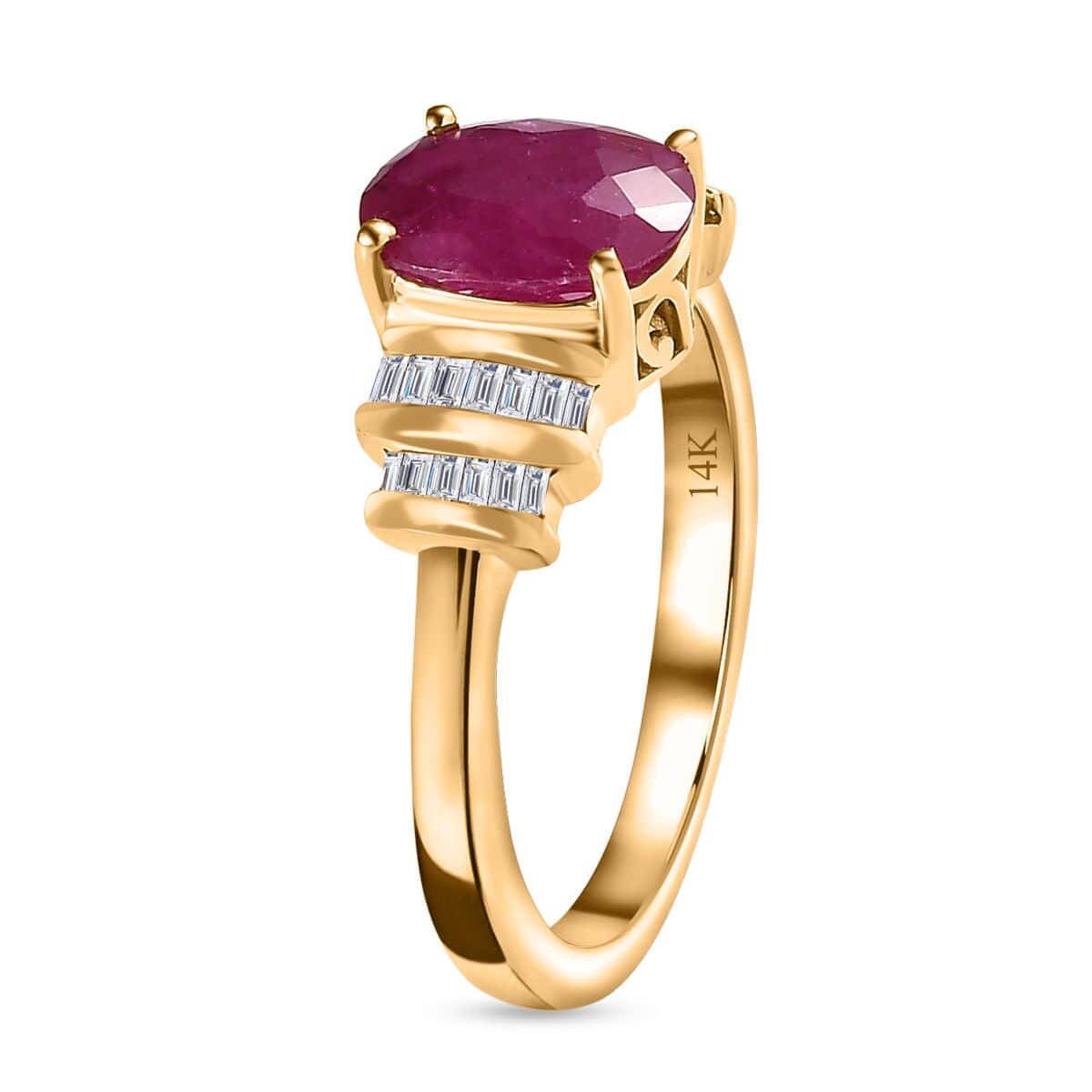 Luxoro 14K Yellow Gold Premium Mozambique Ruby and Diamond Ring 2.30 ctw (Del. in 7-10 Days) image number 3