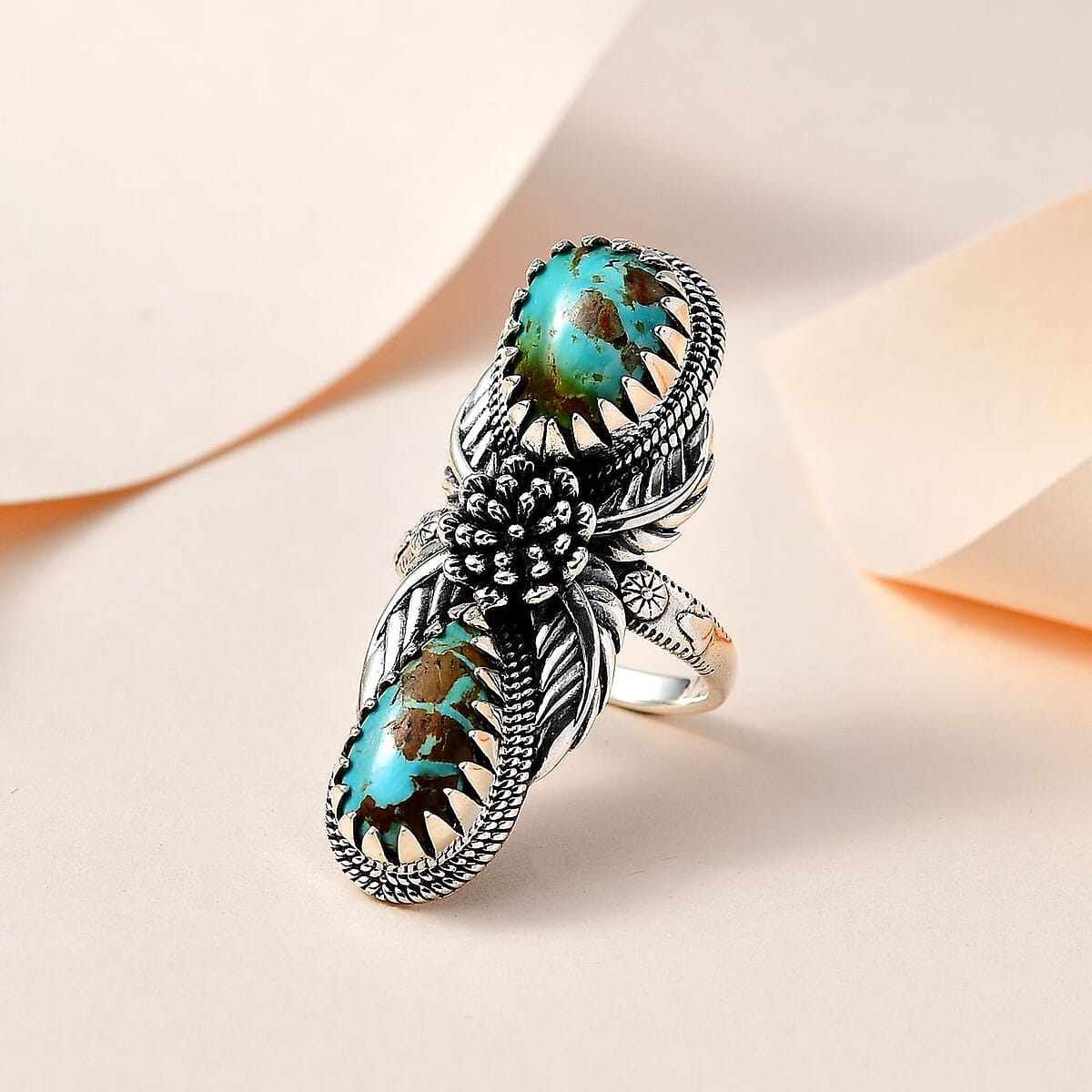 Artisan Crafted Royston Turquoise Ring in Sterling Silver (Size 10.0) 7.50 ctw image number 1