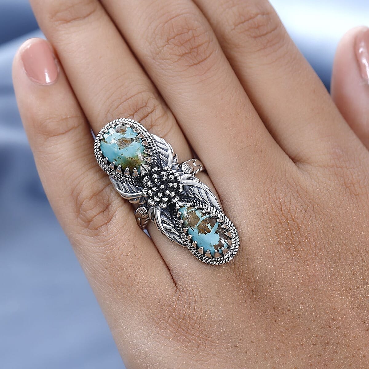 Artisan Crafted Royston Turquoise Ring in Sterling Silver (Size 10.0) 7.50 ctw image number 2