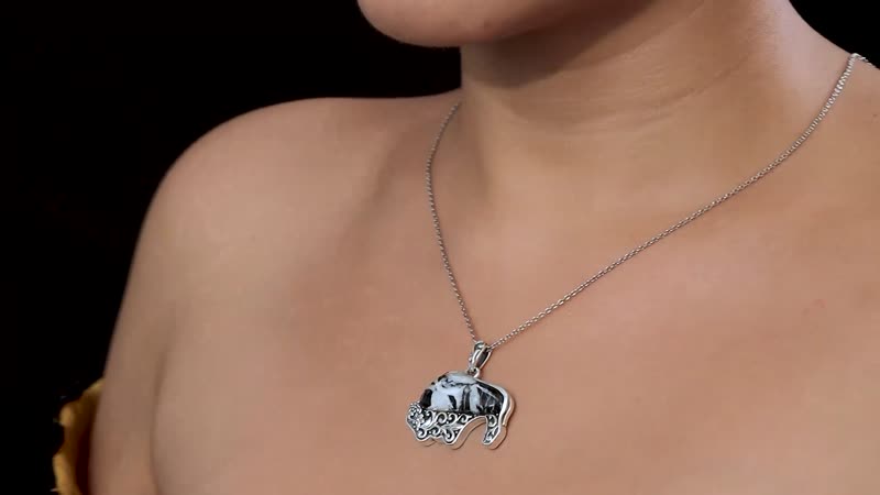 Artisan Crafted White Buffalo Bull Pendant in Sterling Silver 18.30 ctw