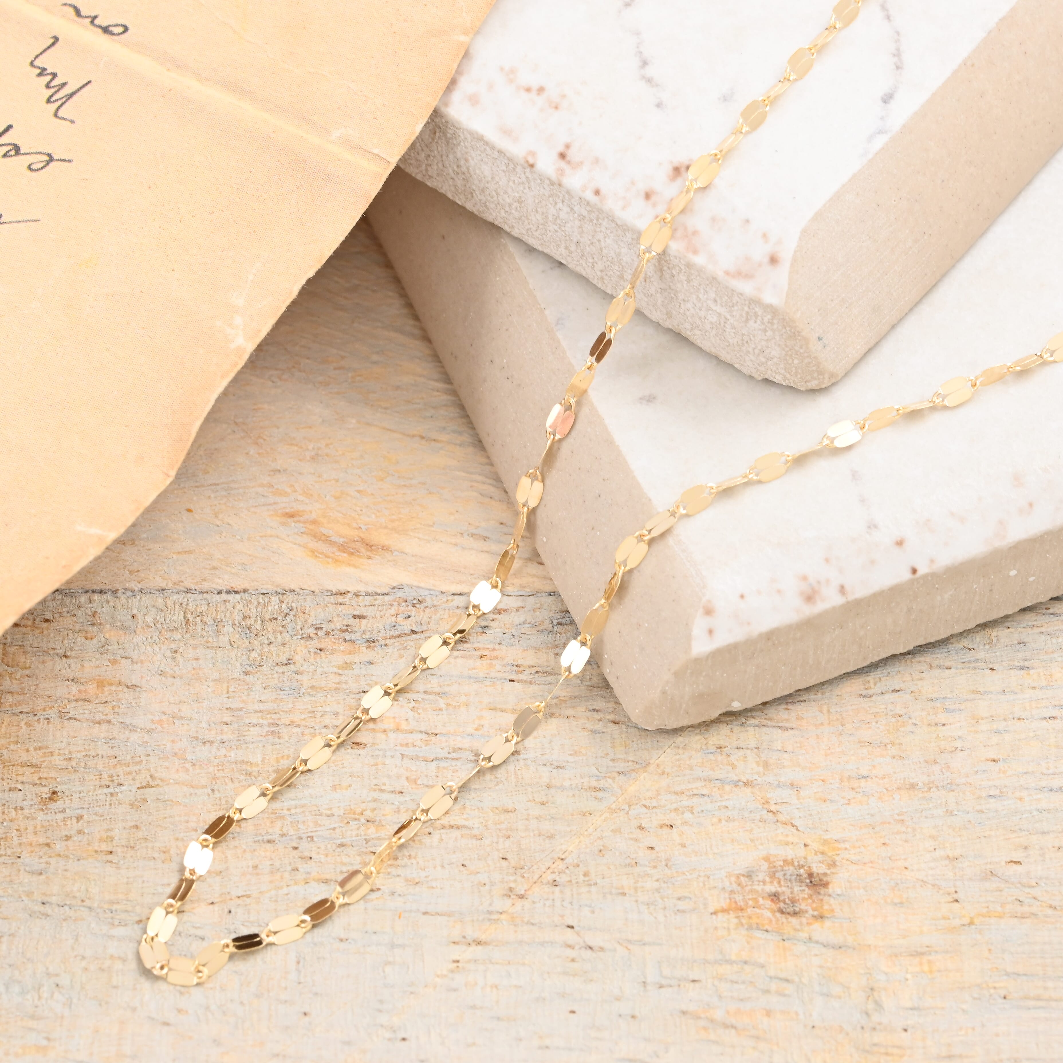 Luce Clover Italian 10K Yellow Gold Magnetic Clasp Necklace Adjustable up to 24 Inches 1.35 Grams