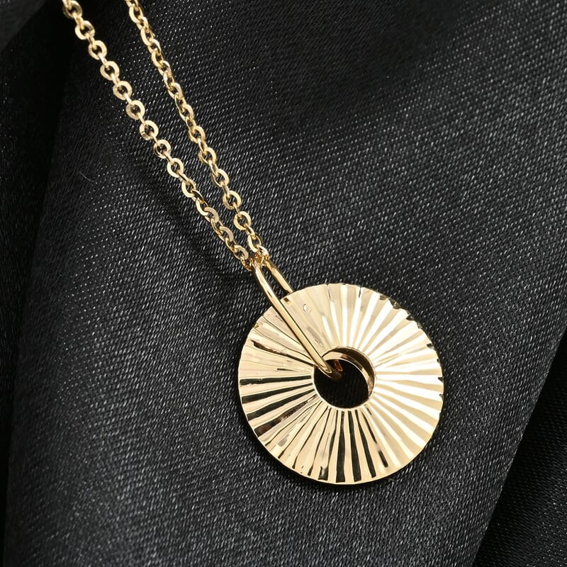 Italian 10K Yellow Gold Diamond-Cut Disc Necklace 18-20 Inches 2.60 Grams