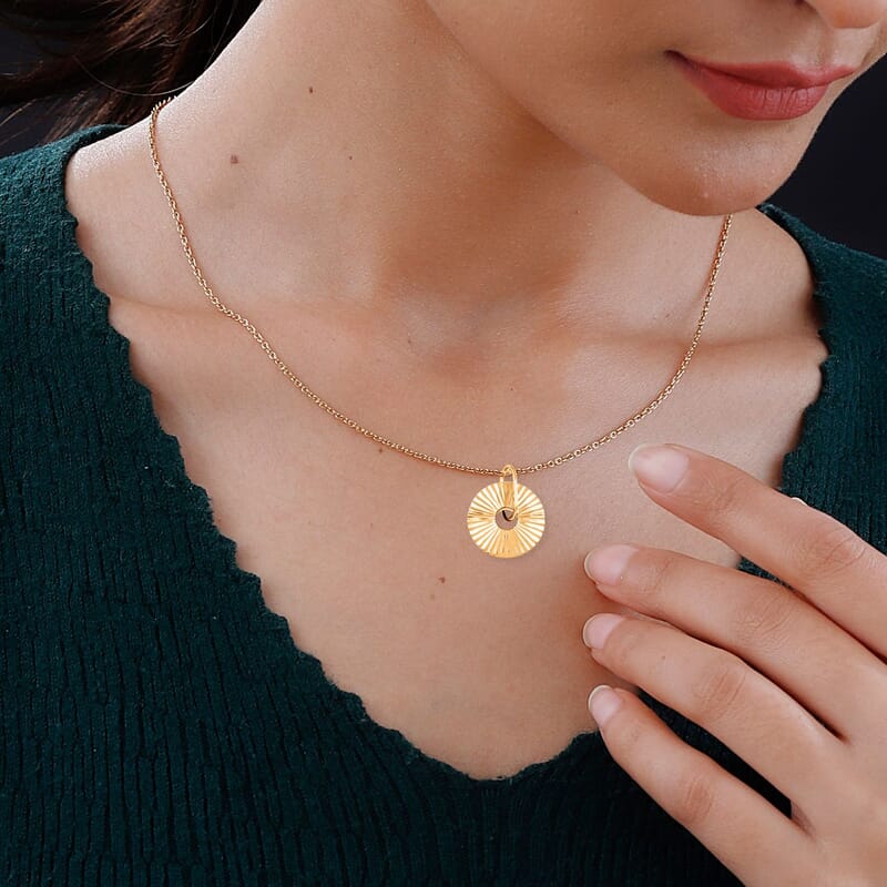 Italian 10K Yellow Gold Diamond-Cut Disc Necklace 18-20 Inches 2.60 Grams