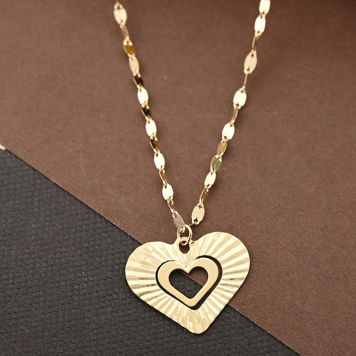 Sunburst Heart Italian 10K Yellow Gold Pendant Necklace 18-20 Inches 1.35 Grams image number 1