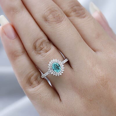 Luxoro 14K White Gold AAA Boyaca Colombian Emerald and G-H I2 Diamond Sunburst Ring (Size 6.0) 0.85 ctw