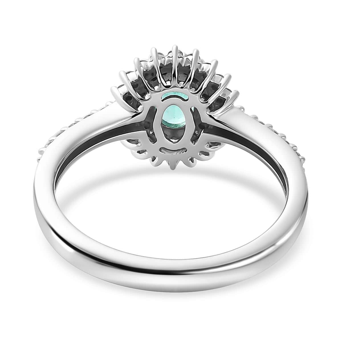 14K White Gold AAA Boyaca Colombian Emerald, White Diamond (G-H, I2) (0.45 cts) Double Halo Ring (Size 7.0) 1.00 ctw image number 4