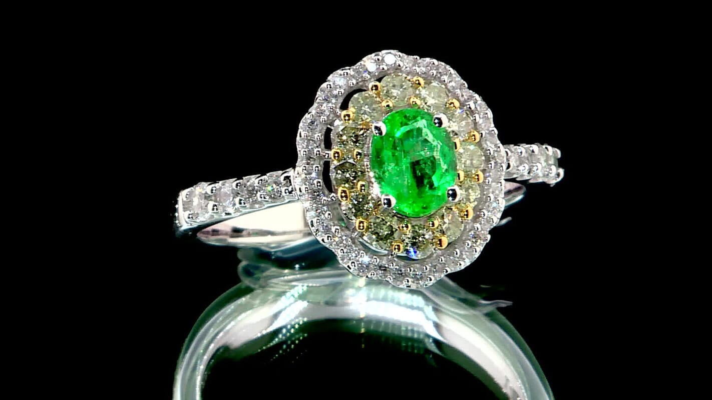 Doorbuster Luxoro 14K White Gold AAA Boyaca Colombian Emerald, I2 Natural Yellow and White Diamond Double Halo Ring (Size 10.0) 1.15 ctw