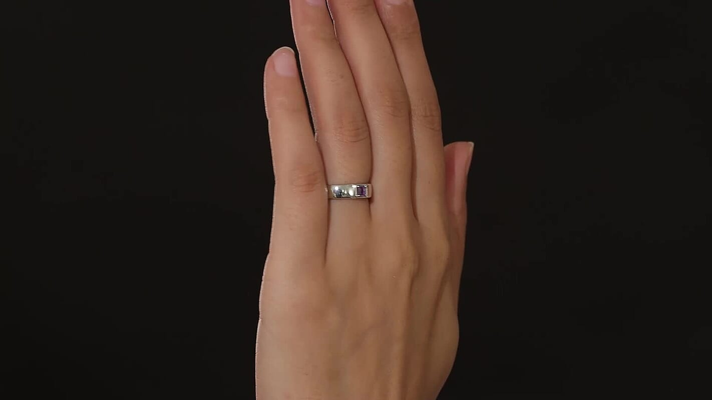 Bolivian Amethyst Solitaire Ring in Platinum Over Sterling Silver (Size 6) 0.15 ctw