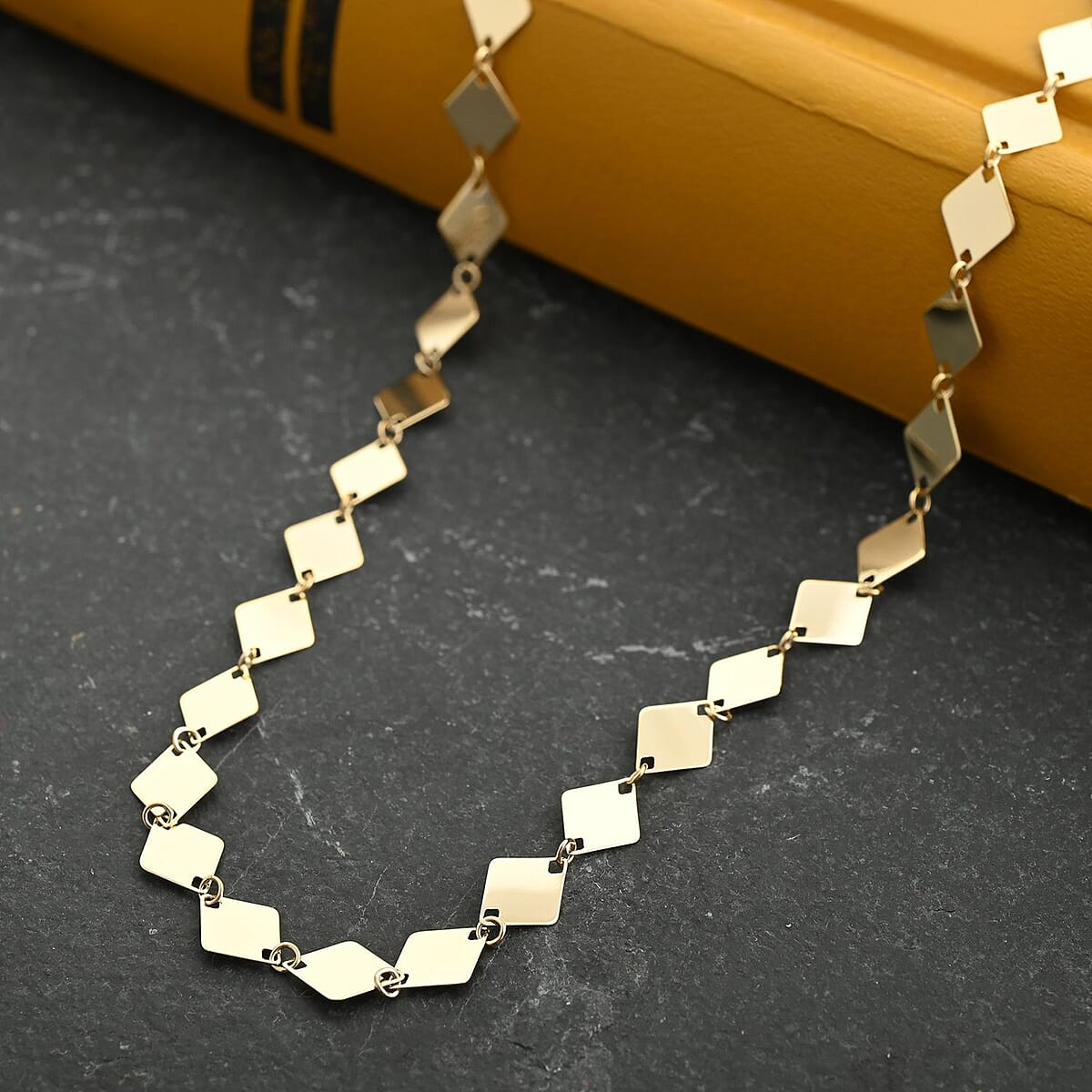 Italian 10K Yellow Gold Polished Kite Link Necklace 18 Inches 2.45 Grams image number 1