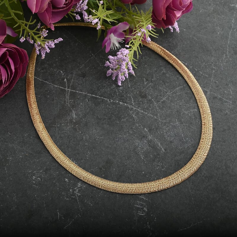Italian 10K Yellow Gold Graduated Mesh Chain Necklace 18 Inches 9.75 Grams