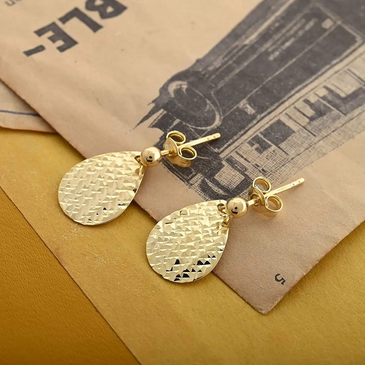 Drop - Product card gallery slide 2 (10145126088987)