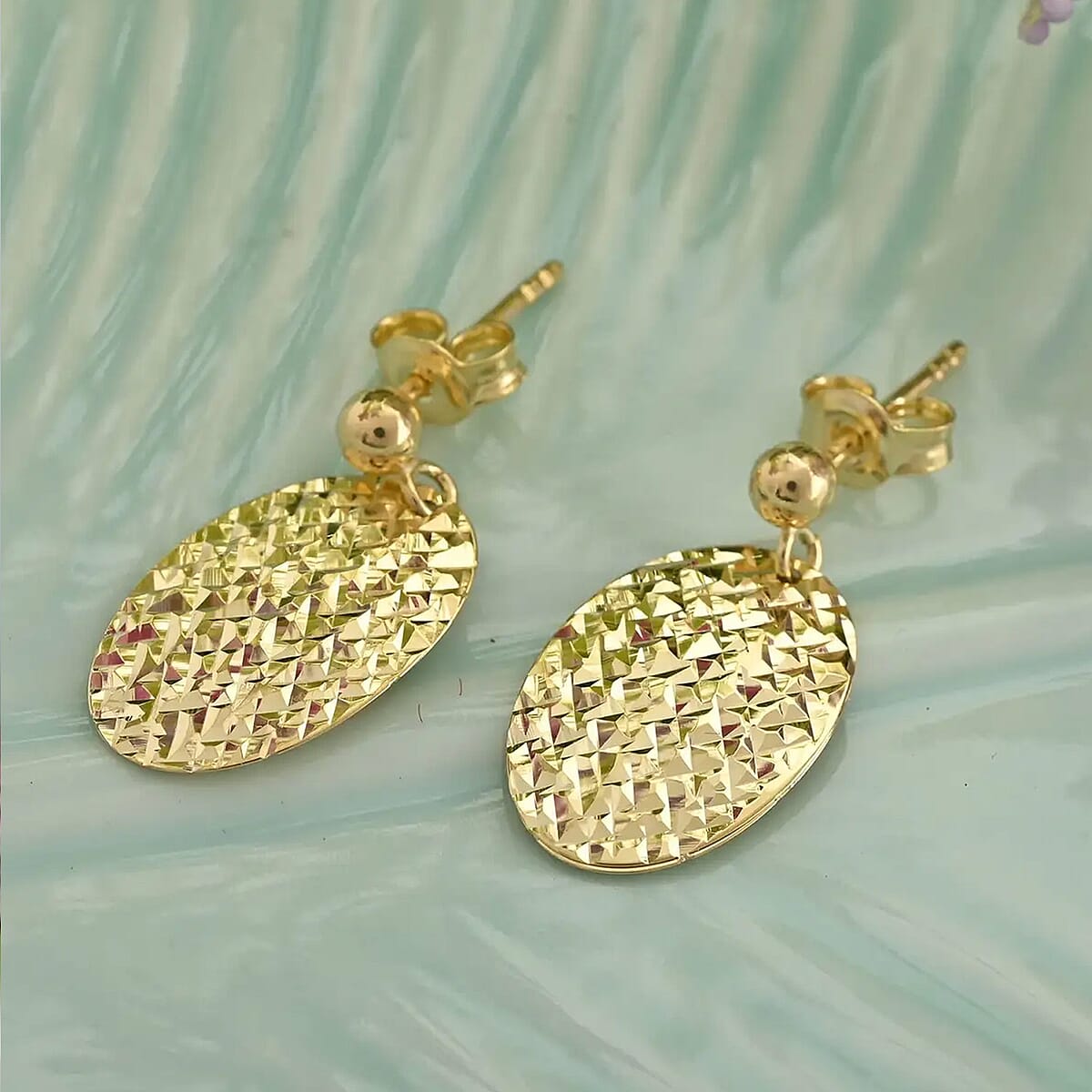 Italian Diamond-cut Oval Earrings in 10K Yellow Gold 1.25 Grams image number 1