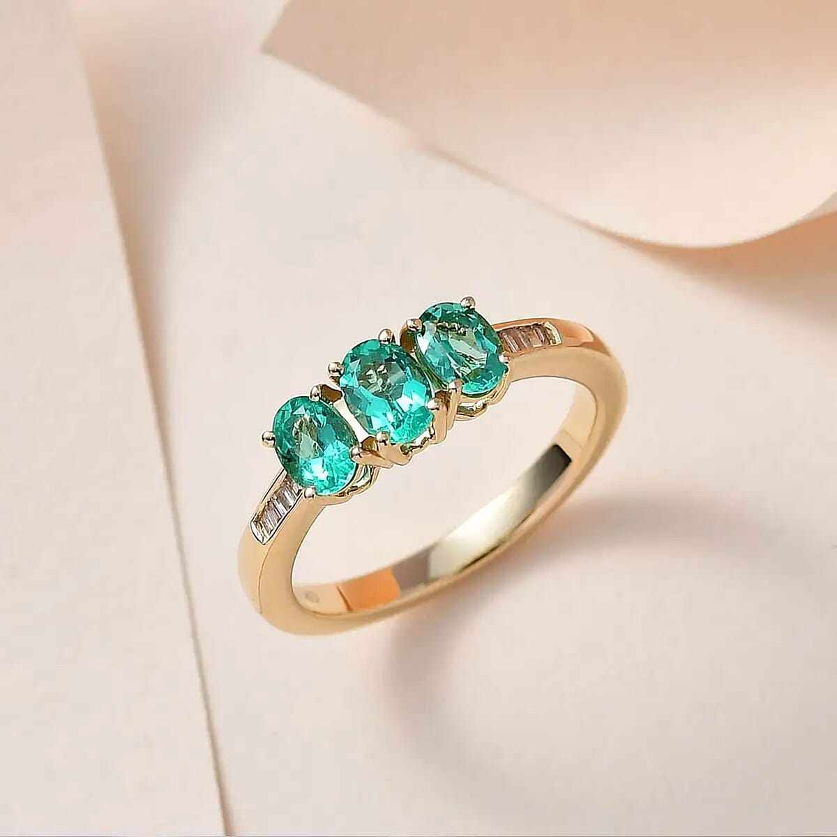 Luxoro AAA Boyaca Colombian Emerald and G-H I2 Diamond 1.00 ctw 3 Stone Ring in 14K Yellow Gold, Emerald Jewelry, Birthstone Gift For Her (Size 7.0) image number 1