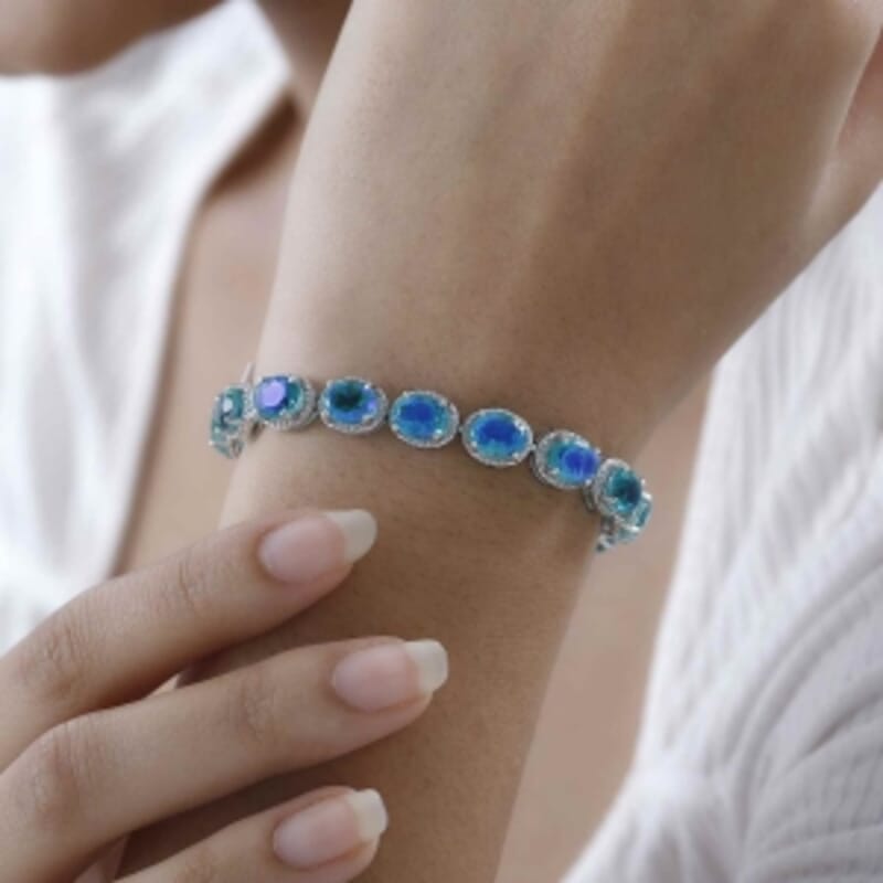 Peacock Triplet Quartz 26.10 ctw Cluster Bracelet in Rhodium Over Sterling Silver (7 In) (15.61 g)