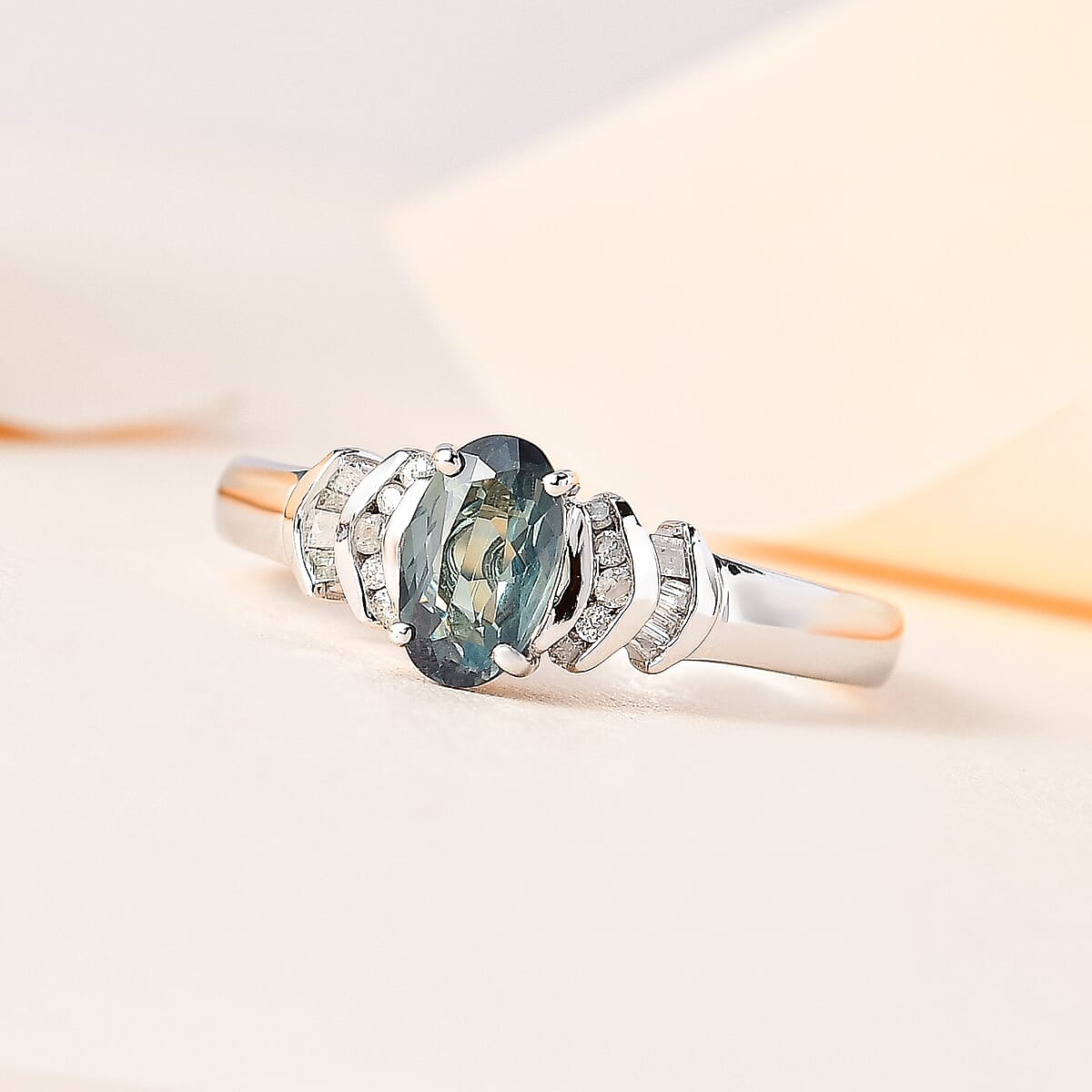 Luxoro 14K White Gold AAA Narsipatnam Alexandrite and G-H I3 Diamond Ring (Size 9.0) 0.90 ctw image number 1