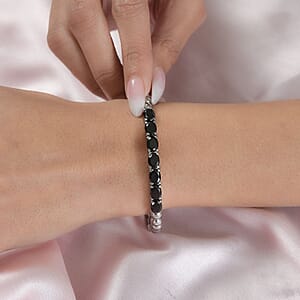 Thai Black Spinel Cuff Bracelet in Stainless Steel (7.25 In) 7.15 ctw