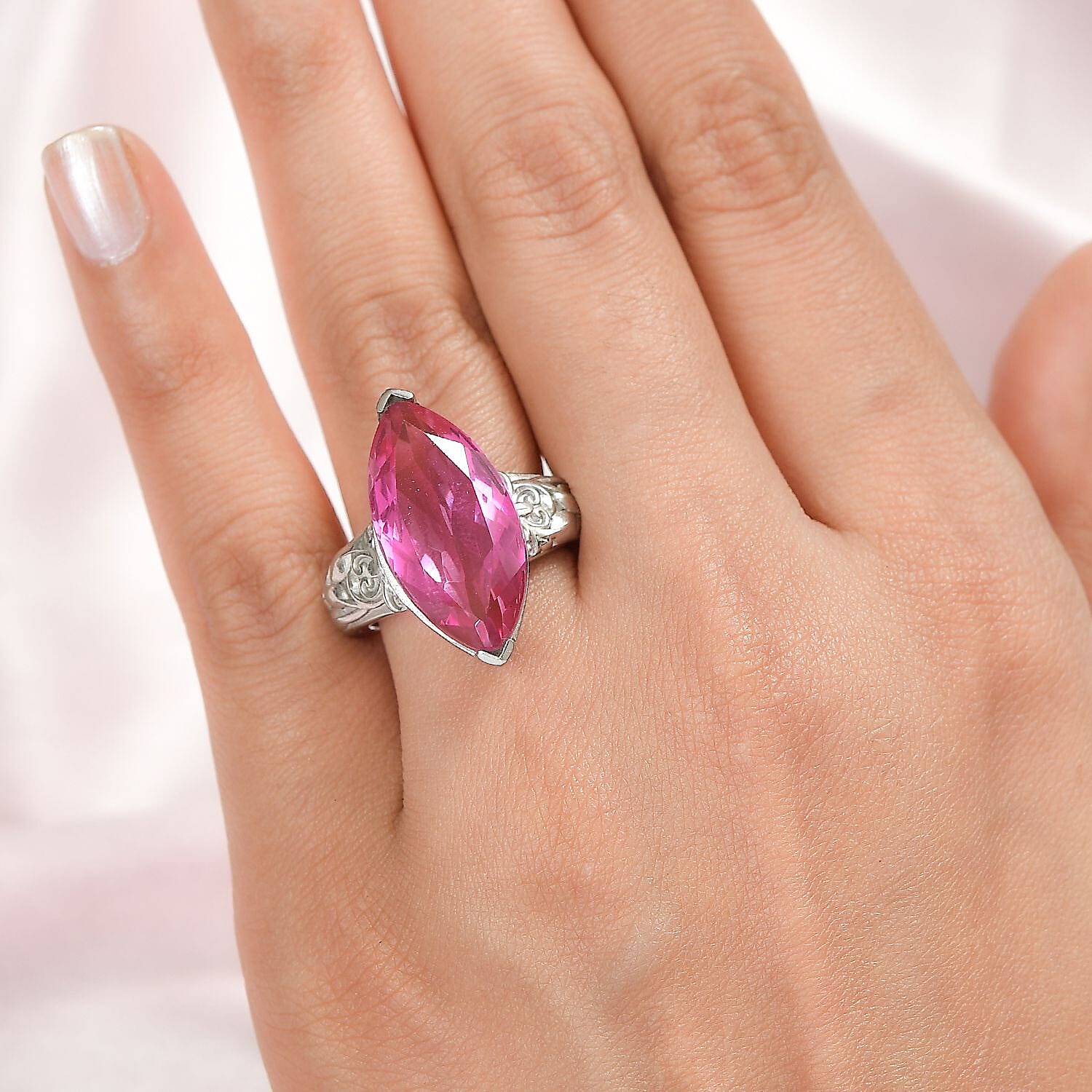 Radiant Orchid Quartz (Triplet) Solitaire Ring in Stainless Steel (Size 10.0) 10.50 ctw
