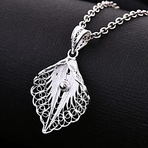 Artistry Tarakashi Collection Pendant without Chain in Sterling Silver 2.05 Grams