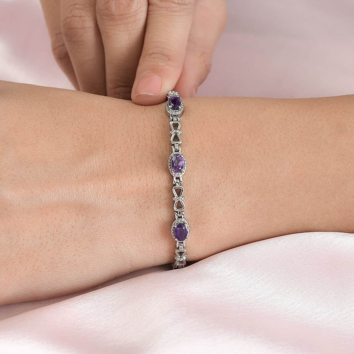 African Amethyst Station Bracelet in Stainless Steel (6.50 In) 2.65 ctw image number 2