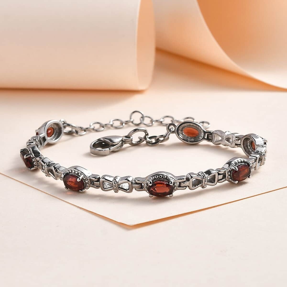 Mozambique Garnet Station Bracelet in Stainless Steel (6.50 In) 4.00 ctw image number 1