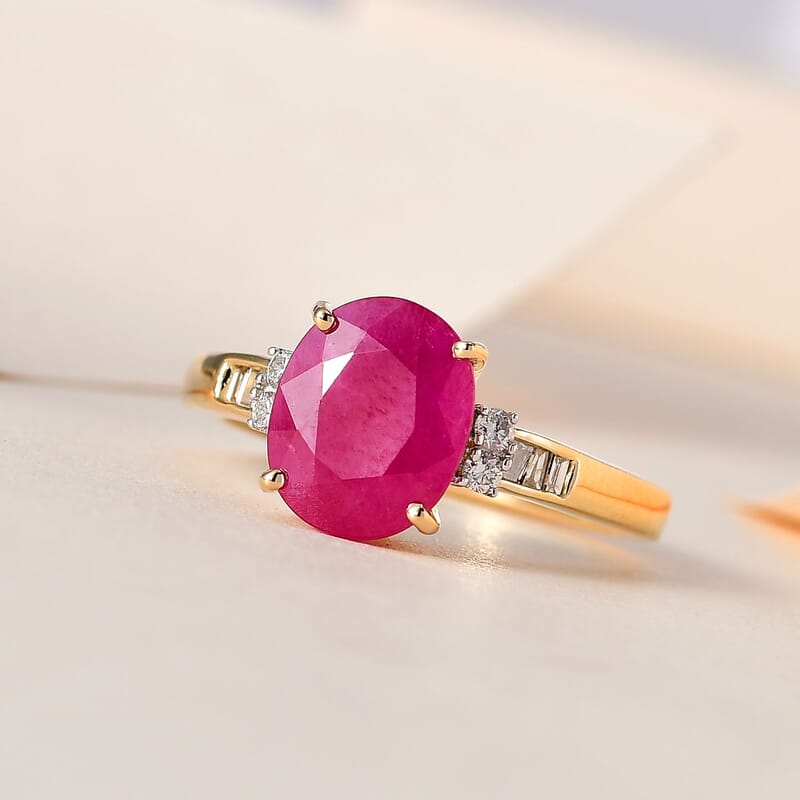 Luxoro 14K Yellow Gold AAA Montepuez Ruby and G-H I2 Diamond Ring (Size 6.0) 3.15 ctw