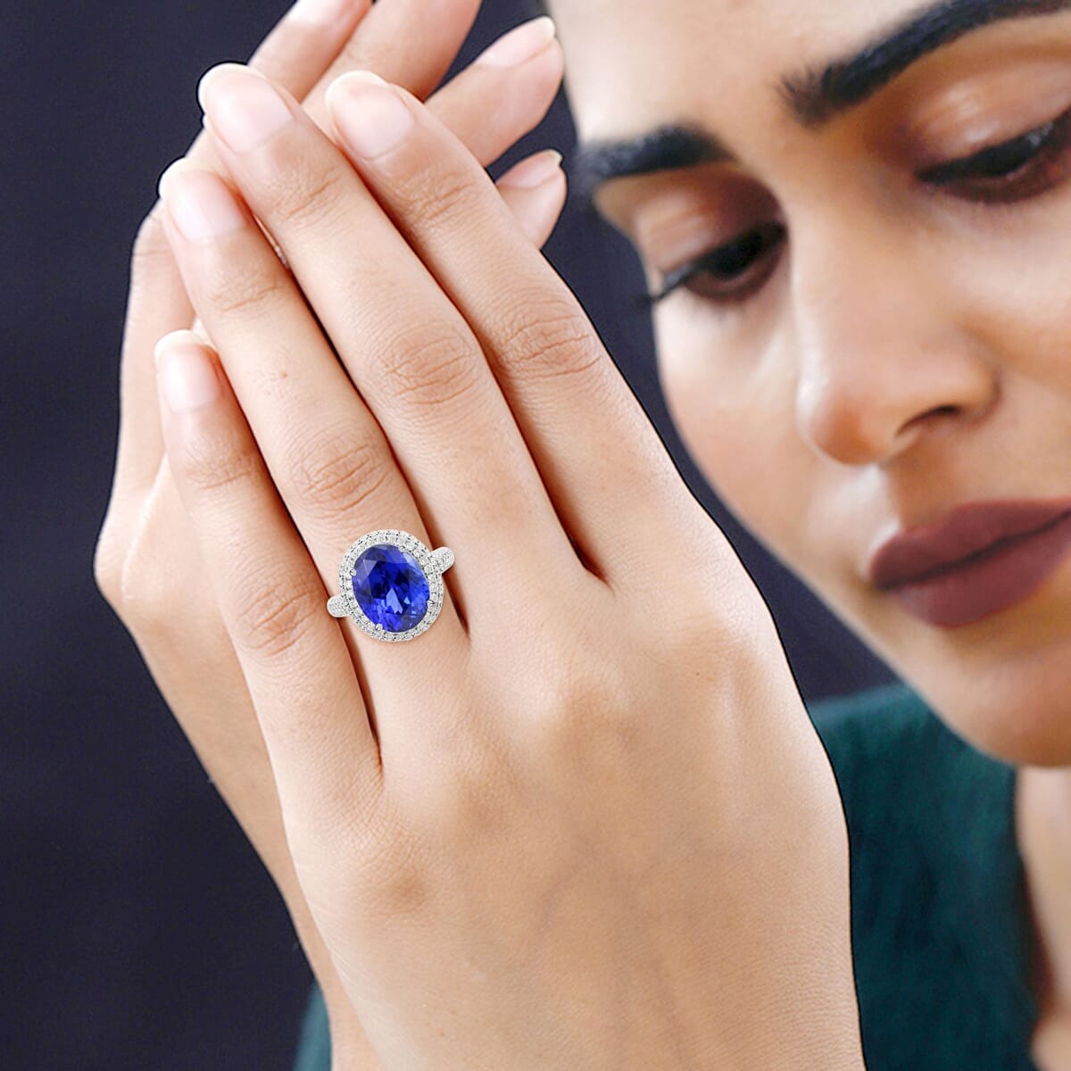 Certified and Appraised Rhapsody AAAA Tanzanite and E-F VS Diamond 10.75 ctw Ring in 950 Platinum (Size 6.0) 9.40 Grams image number 2