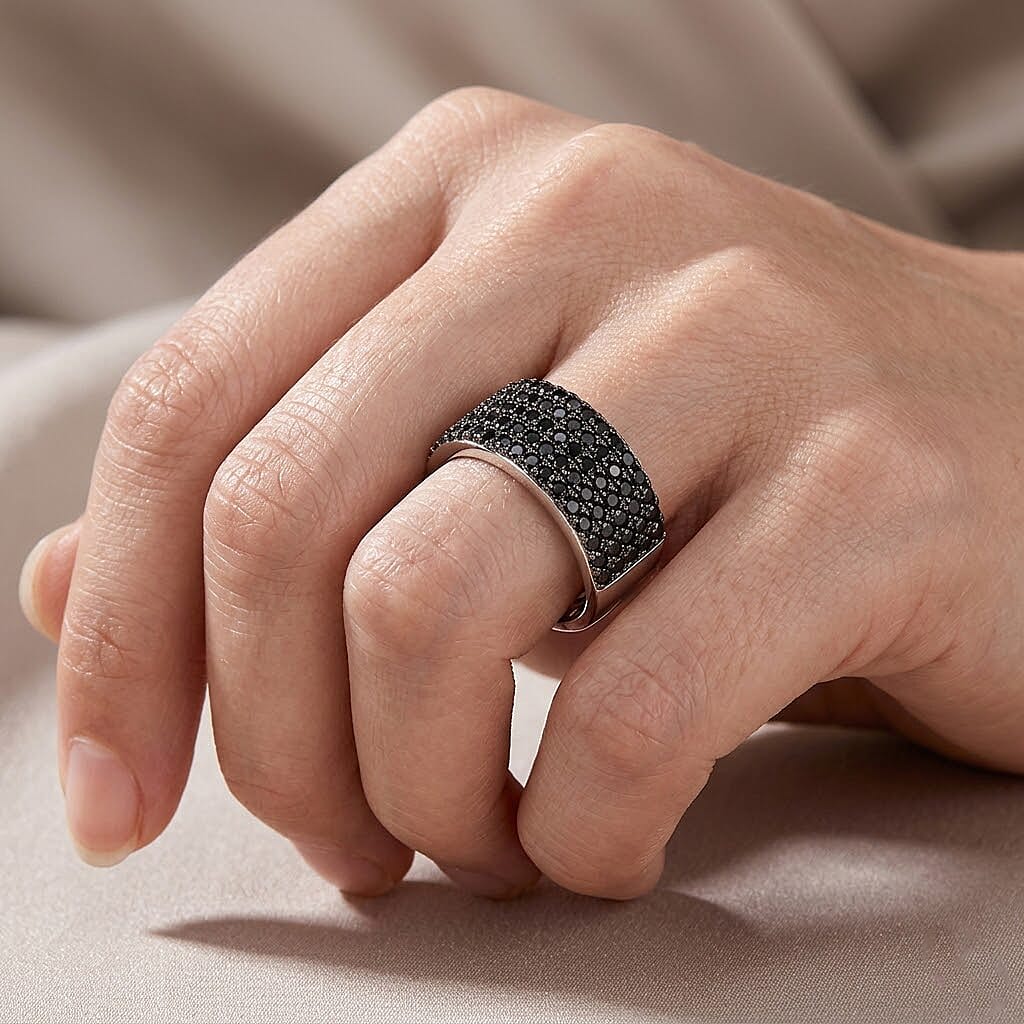 Thai Black Spinel 2.35 ctw Ring in Sterling Silver (Size 5.5)