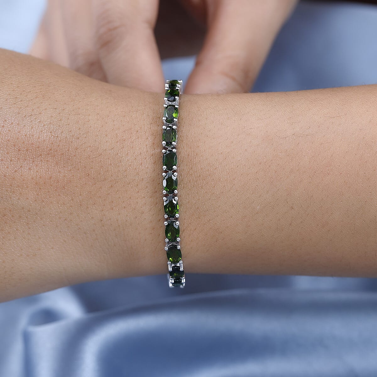 Chrome Diopside Tennis Bracelet in Platinum Over Sterling Silver (7.25 In) 13.70 ctw image number 2
