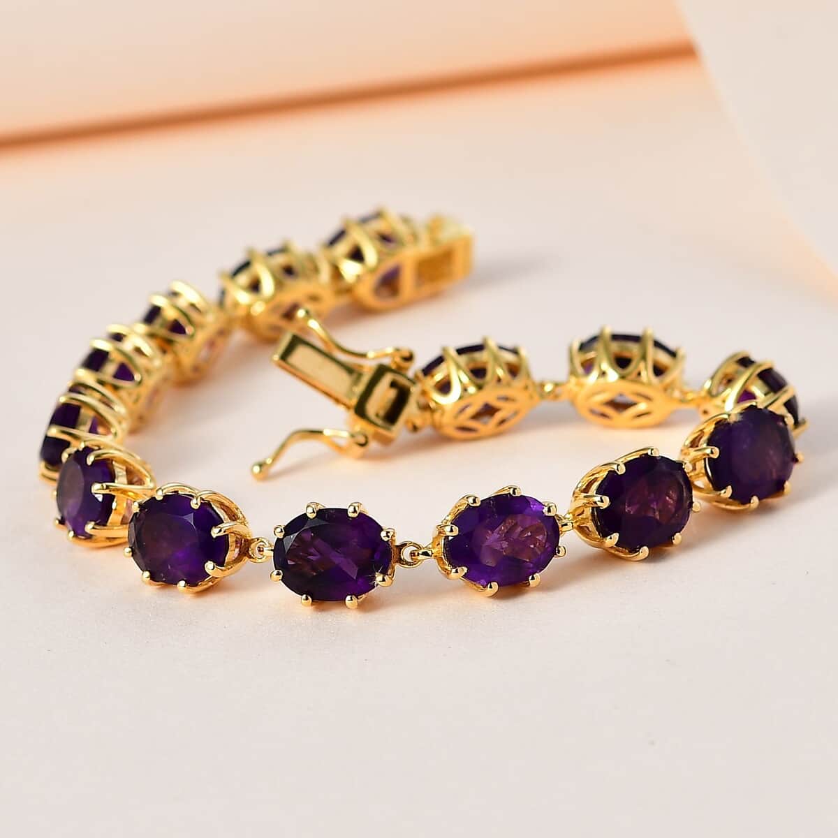 African Amethyst Bracelet in Vermeil Yellow Gold Over Sterling Silver (8.00 In) 30.85 ctw image number 1