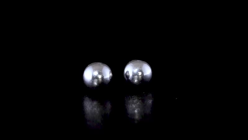 Platinum Over Sterling Silver Solitaire Stud Earringa 1.55 Grams