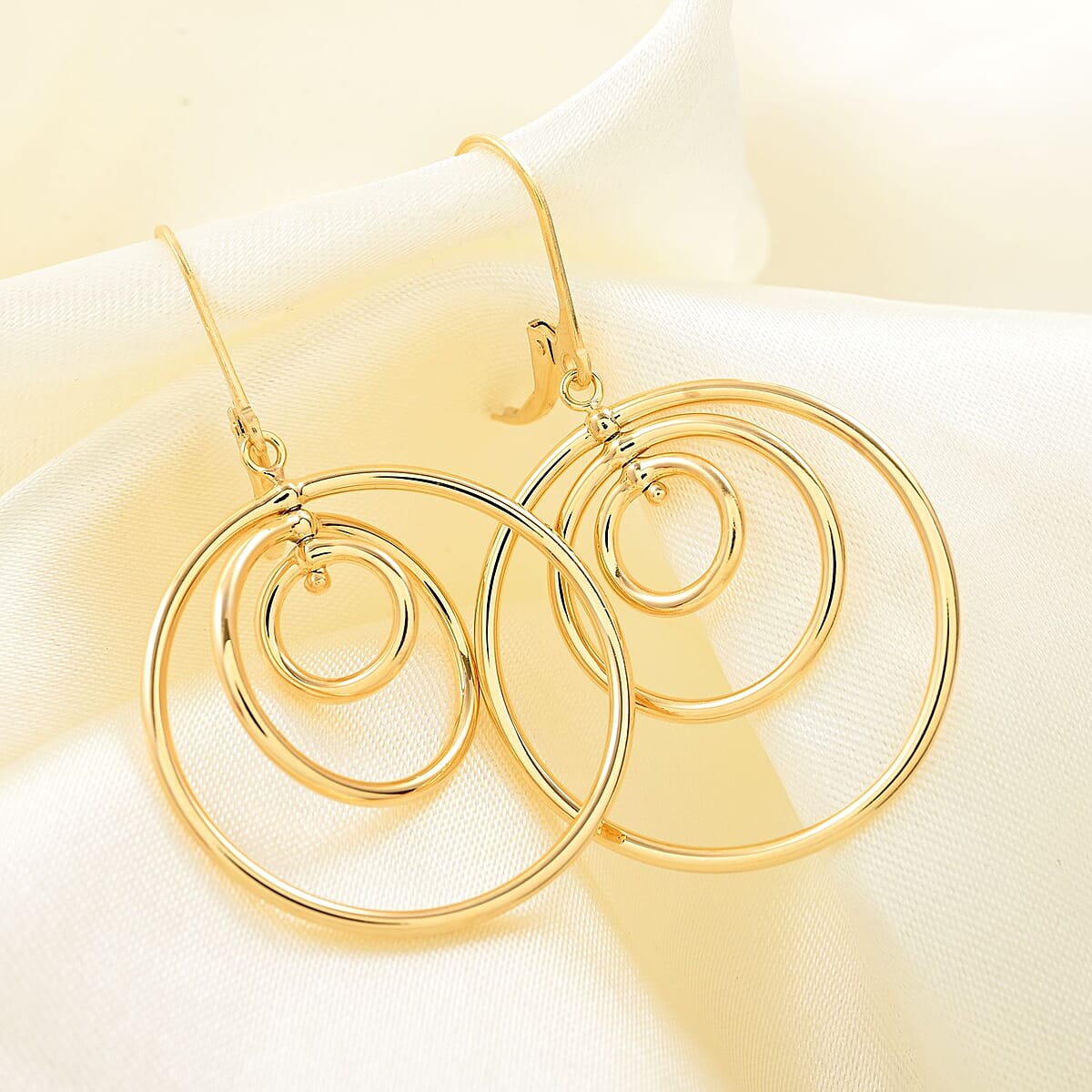 Concentric Circles Italian 10K Yellow Gold Earrings 2.25 Grams image number 1