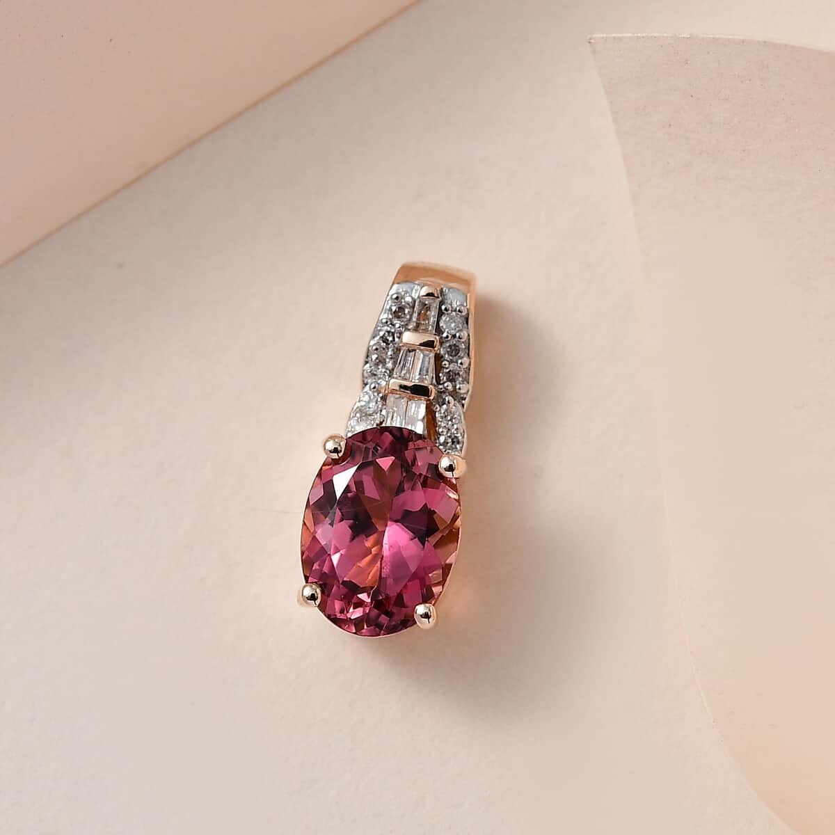 Luxoro 10K Rose Gold AAA Natural Calabar Pink Tourmaline and Diamond Pendant 1.25 ctw image number 1