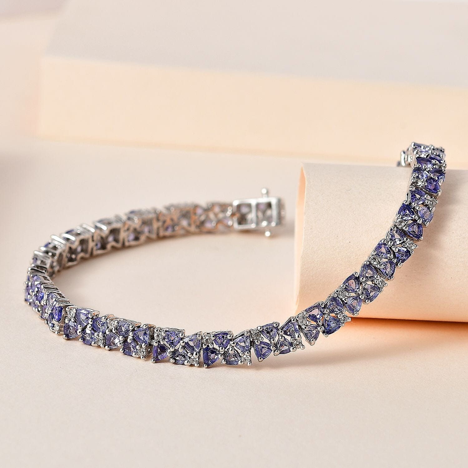 Default Title - Product card gallery slide 2 (10145232126235)