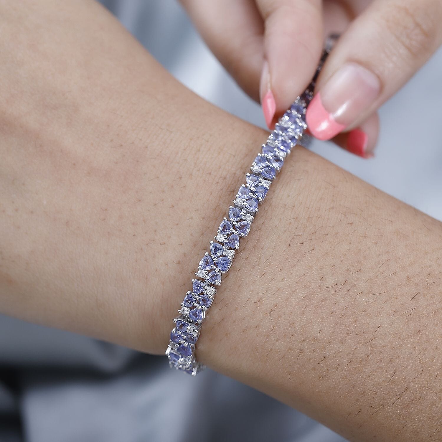 Default Title - Product card gallery slide 3 (10145232126235)